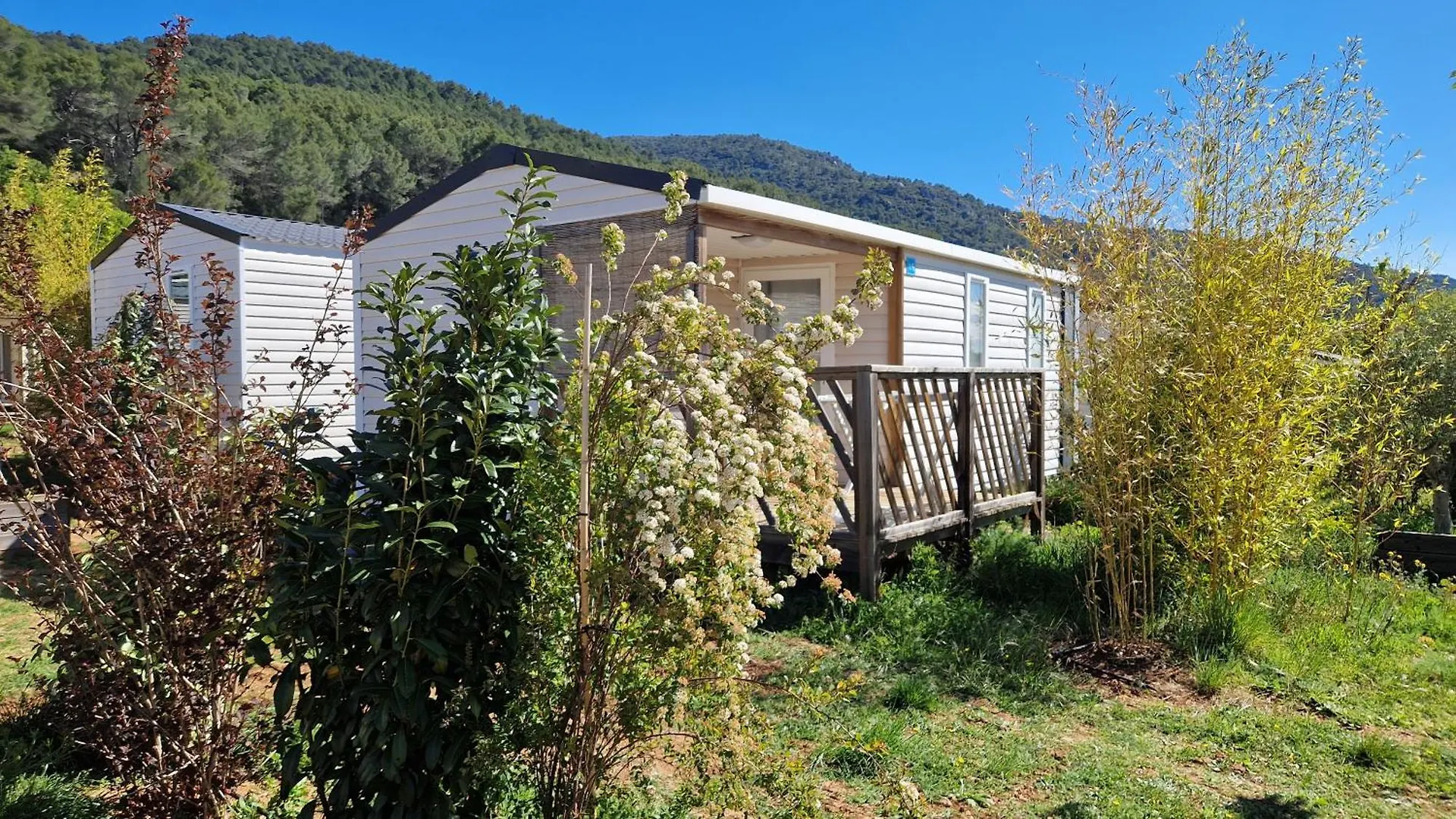 Hotel Camping Paradis La Roudelière à Signes